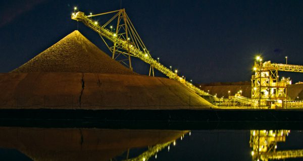 b2gold-selects-caterpillar-and-barloworld-for-7-mw-solar-power